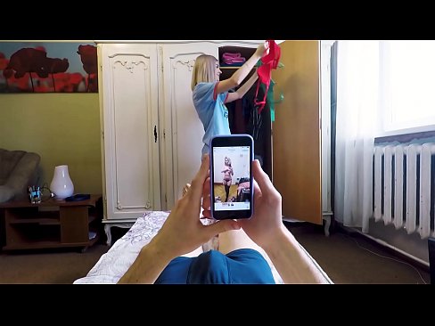 ❤️ Η ετεροθαλής αδελφή έκανε τον αδελφό της να τελειώσει λίγο πριν έρθει η μαμά στο σπίτι ❌ Σεξ βίντεο ❤